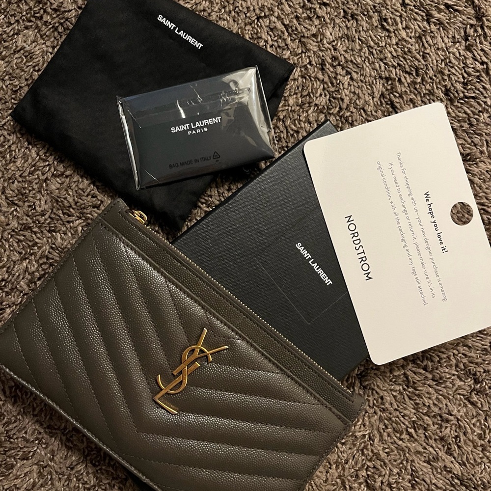 Ysl cluth